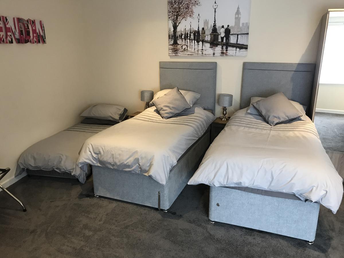 Fornham Guest House Чертсі Екстер'єр фото