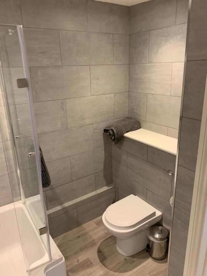 Fornham Guest House Чертсі Екстер'єр фото